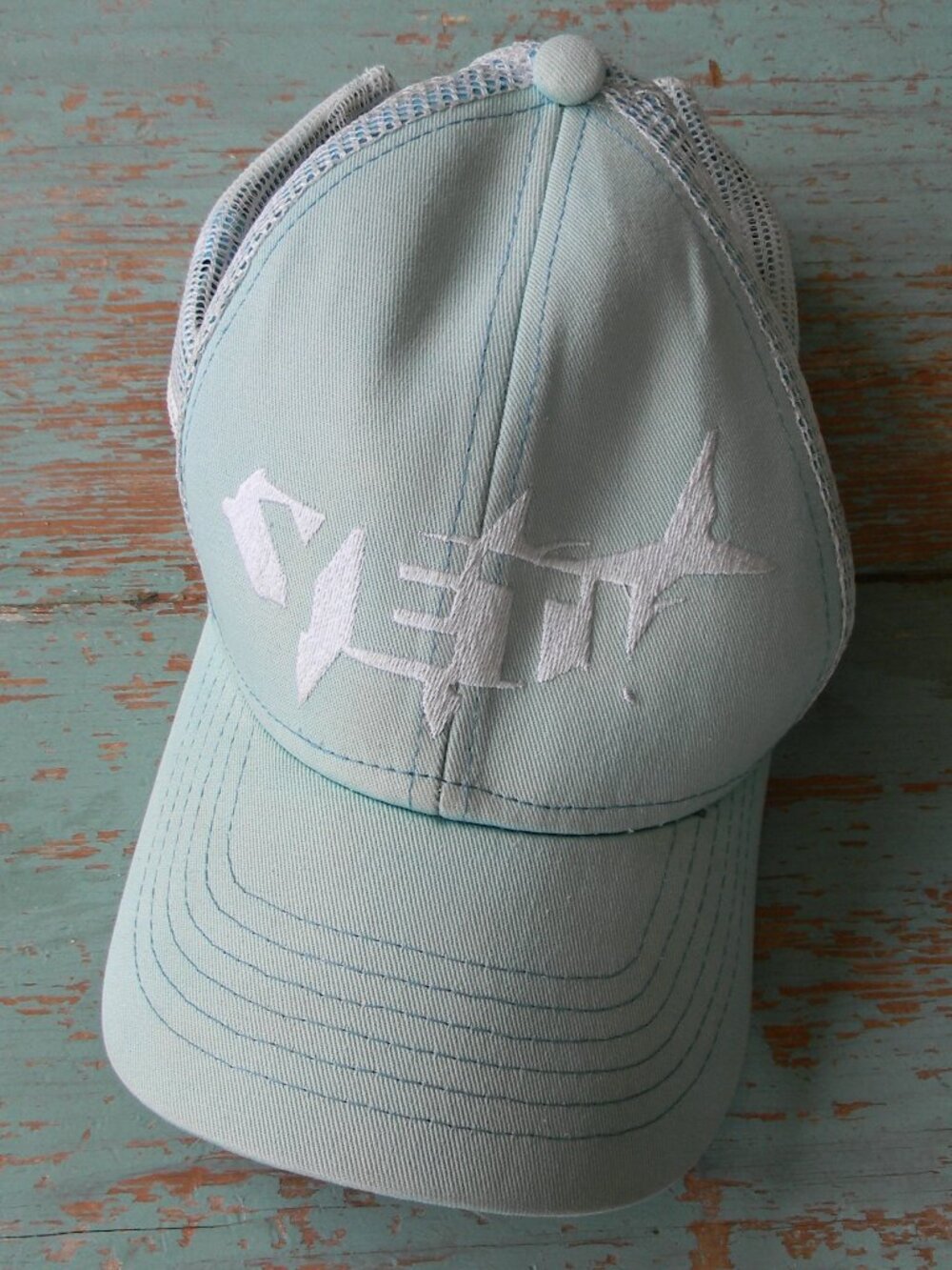 Yeti Coolers MINT GREEN/TURQUOISE SnapBack Mesh Truckers Hat Cap